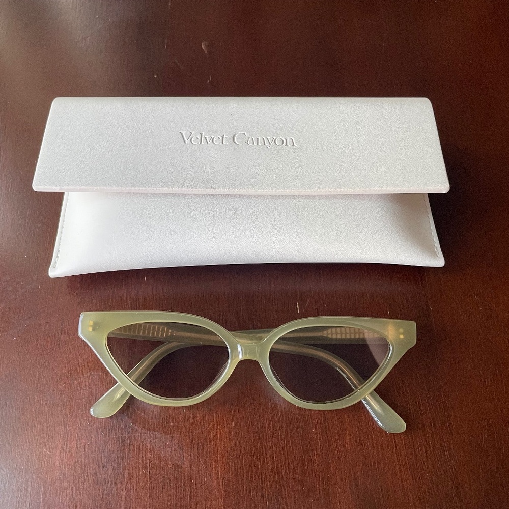 Velvet Canyon Beatniks Sunglasses